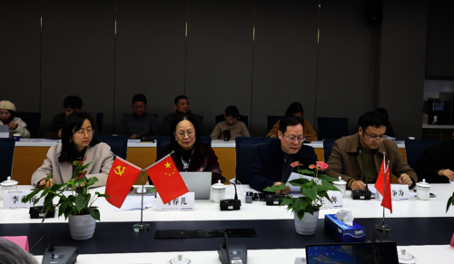 博彩公司排名
领导出席论证会